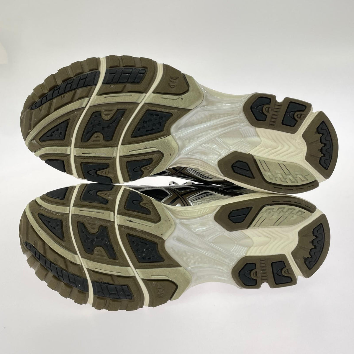 スニーカー GEL-NIMBUS 10.1 28.5cm 1203A543 28.5cm (US10 1/2 UK10 EU47) グレー