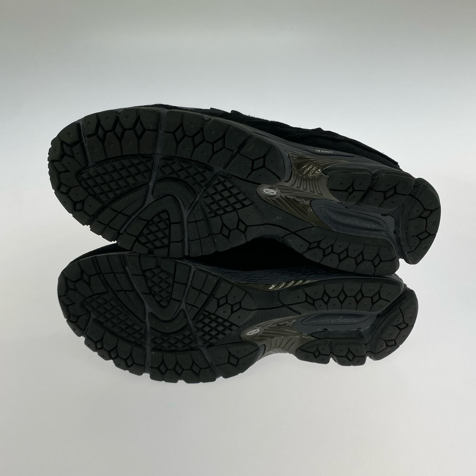 スニーカー U20023MB BLACK 26㎝ 26cm (US8 UK7 1/2 EU42) ブラック