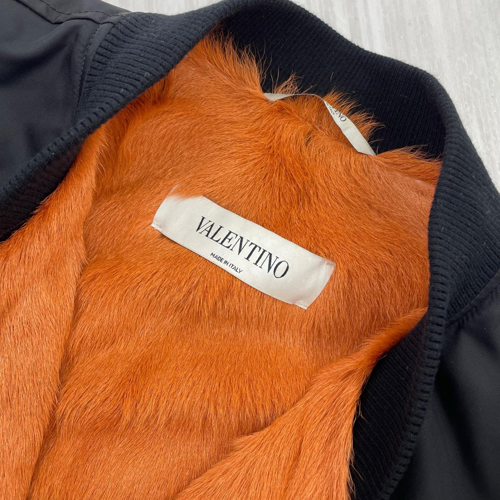 ジャケット VALENTINO VLTNロゴ ゴートファーライニング MA-1 フライトジャケット 50 ブラック 50 ブラック
