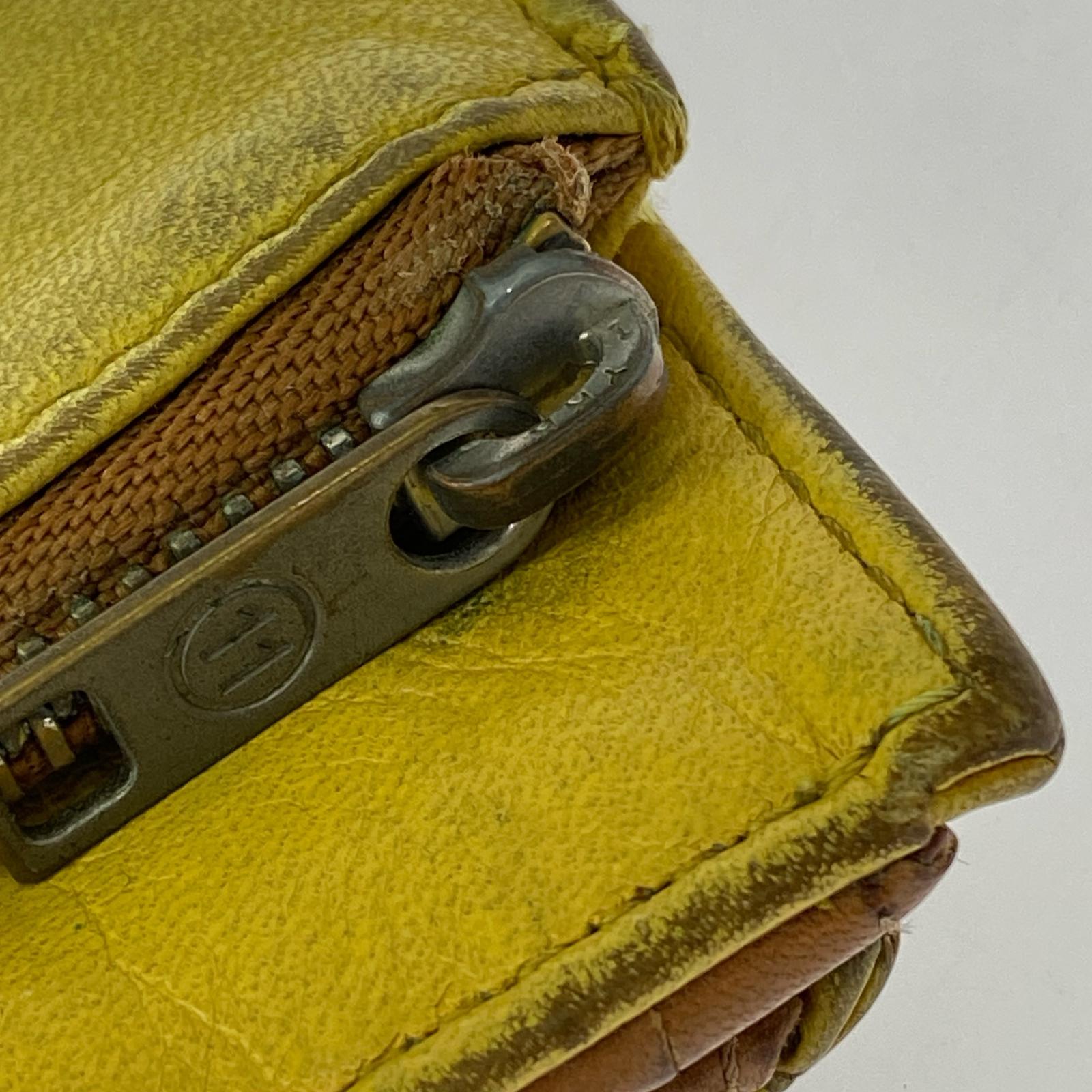 コンパクトウォレット 4stitch bi-fold leather wallet yellow イエロー