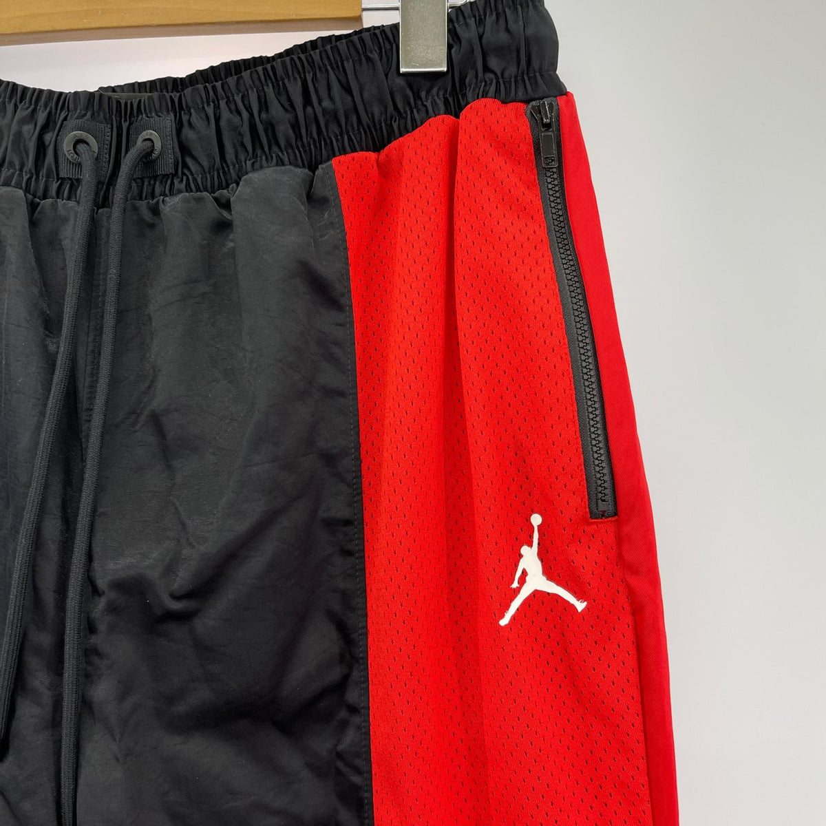 パンツ JORDAN ナイロンサルエルパンツ L