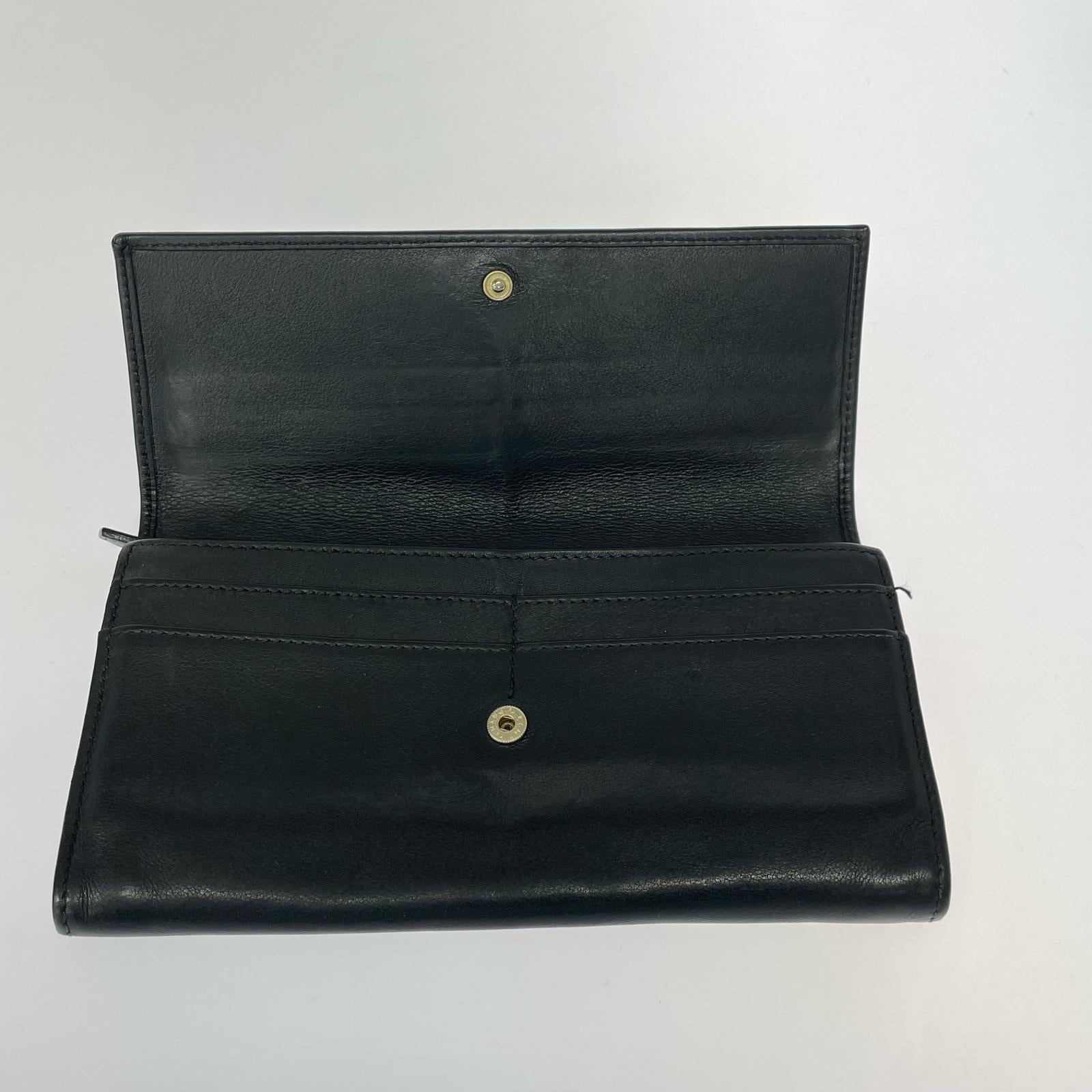 (E)BVLGARI　フラップロングウォレット