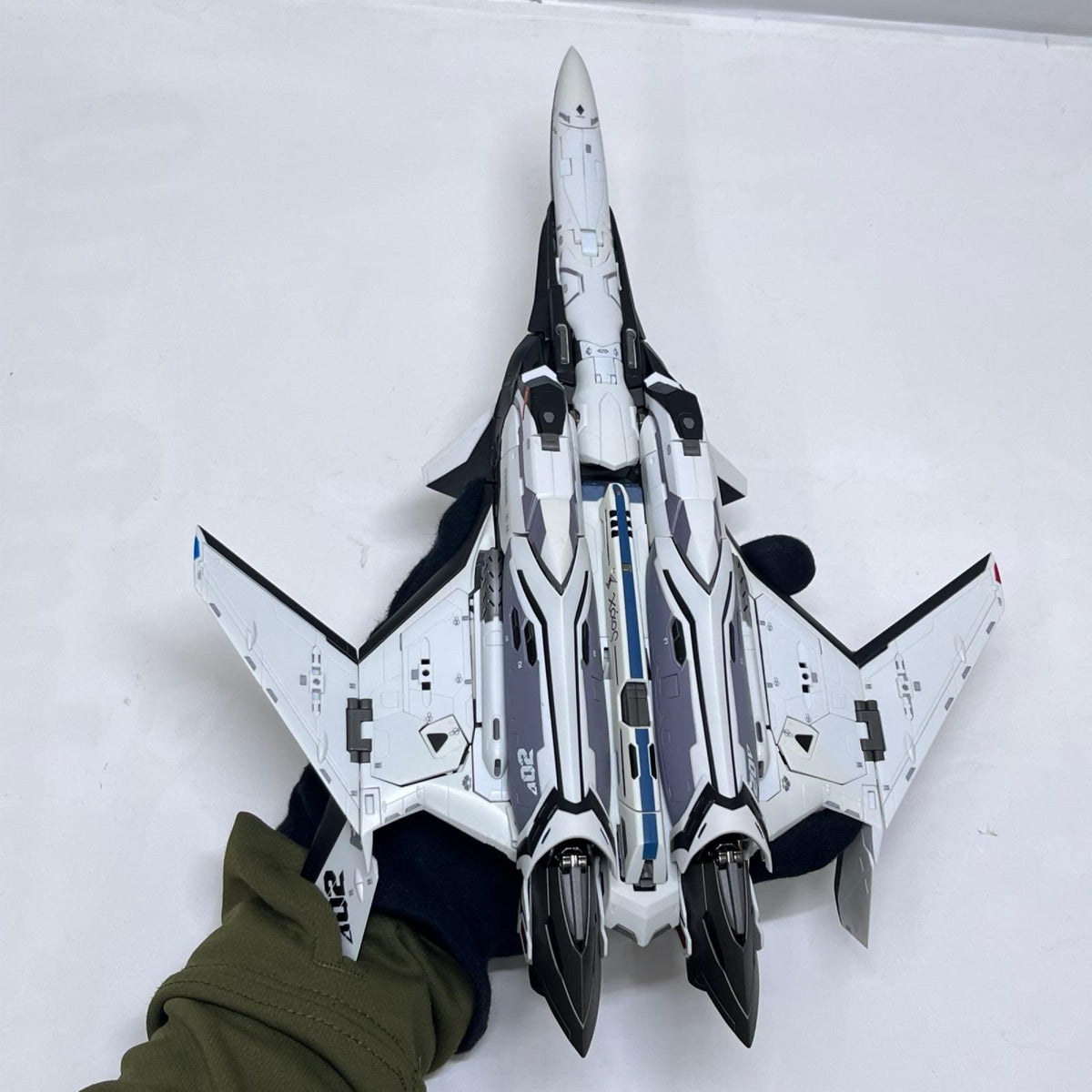 DX超合金 VF-31F ジークフリード(メッサー・イーレフェルト機) マクロスΔ/マクロスデルタ バンダイ フィギュア/グッズ