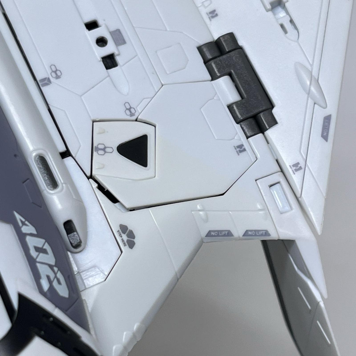 DX超合金 VF-31F ジークフリード(メッサー・イーレフェルト機) マクロスΔ/マクロスデルタ バンダイ フィギュア/グッズ