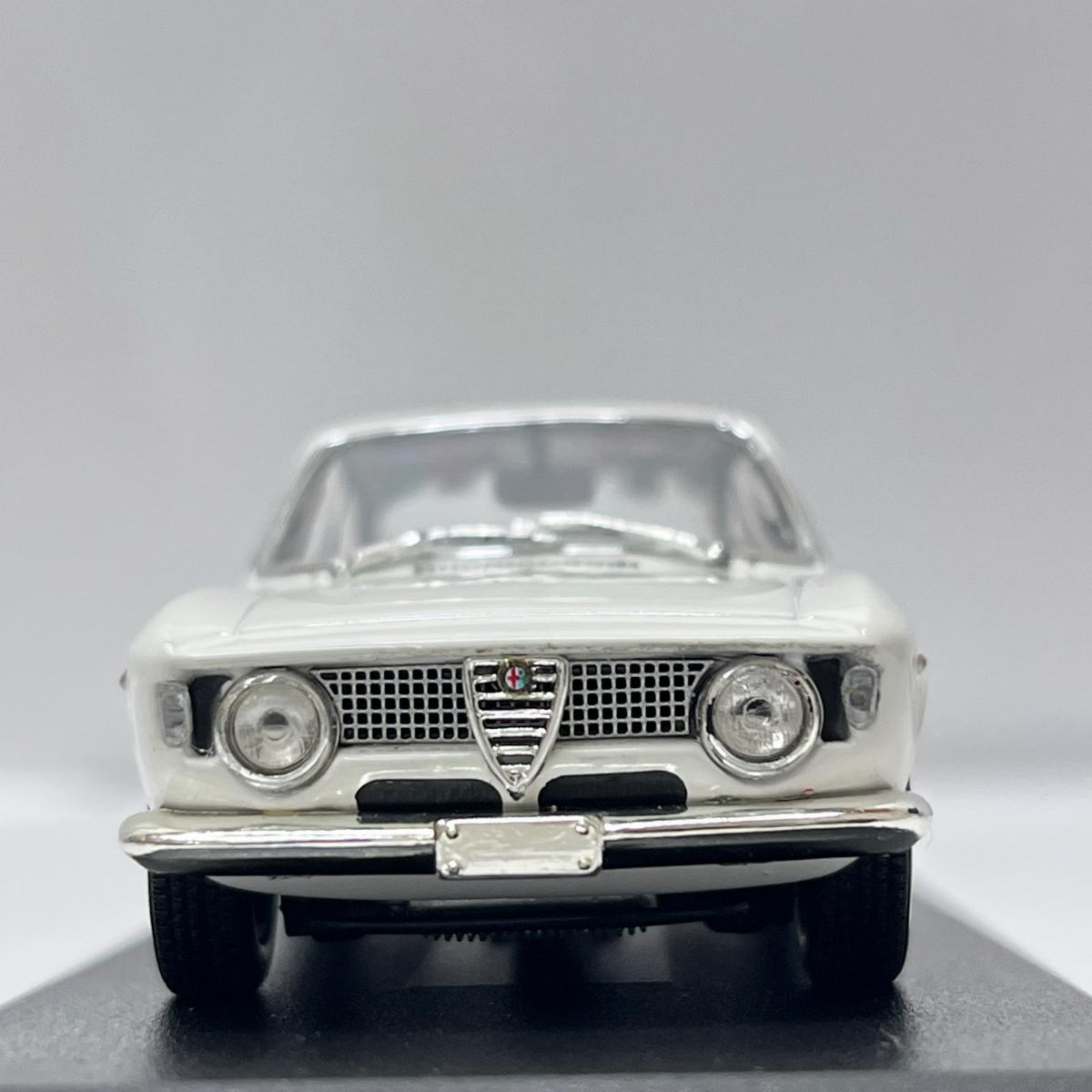 1/43 PMA アルファロメオ ジュリア スプリント GTA 1965 ミニチャンプス 1/43 アルファロメオ ジュリア スプリント GTA 1965 ミニチャンプス（MINICHAMPS） スケールカー