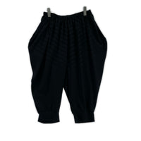 パンツ クロップドパンツ　総柄