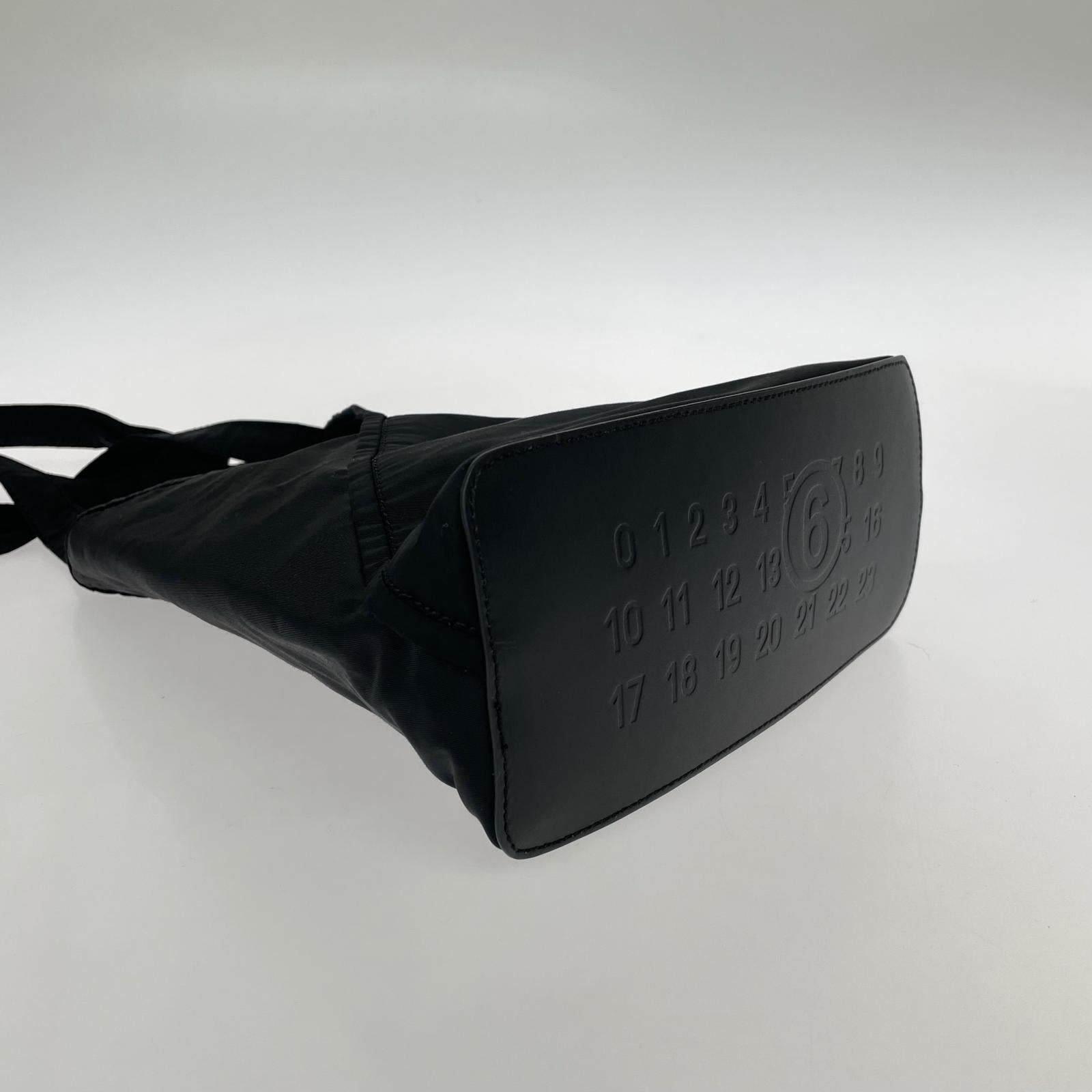 その他バッグ MM6　ショルダーバッグ SB6WD0022 ブラック