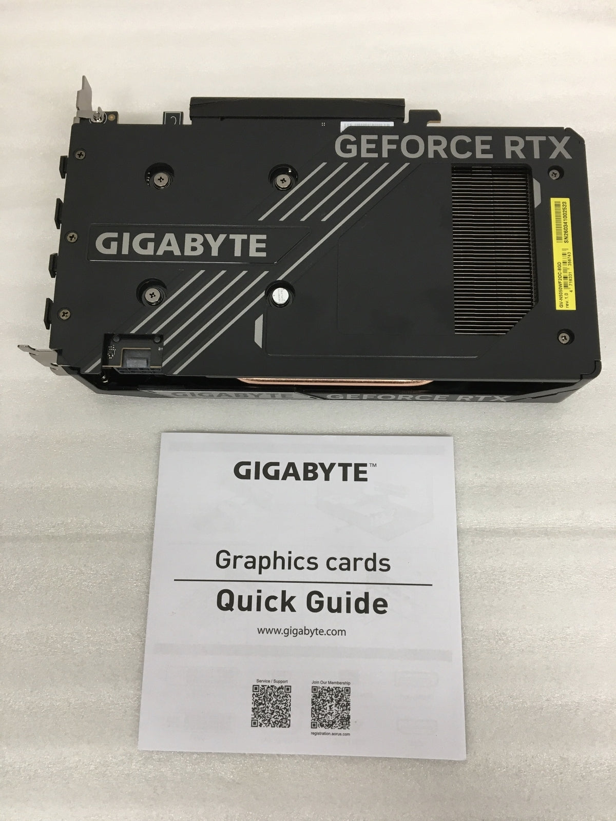 GIGABYTE製 GeForce RTX 5050 GV-N5050WF2OC-8GD その他小物