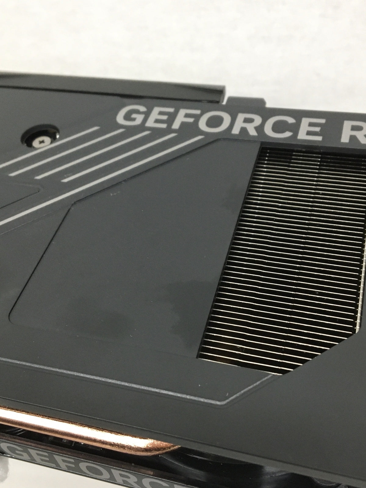 GIGABYTE製 GeForce RTX 5050 GV-N5050WF2OC-8GD その他小物