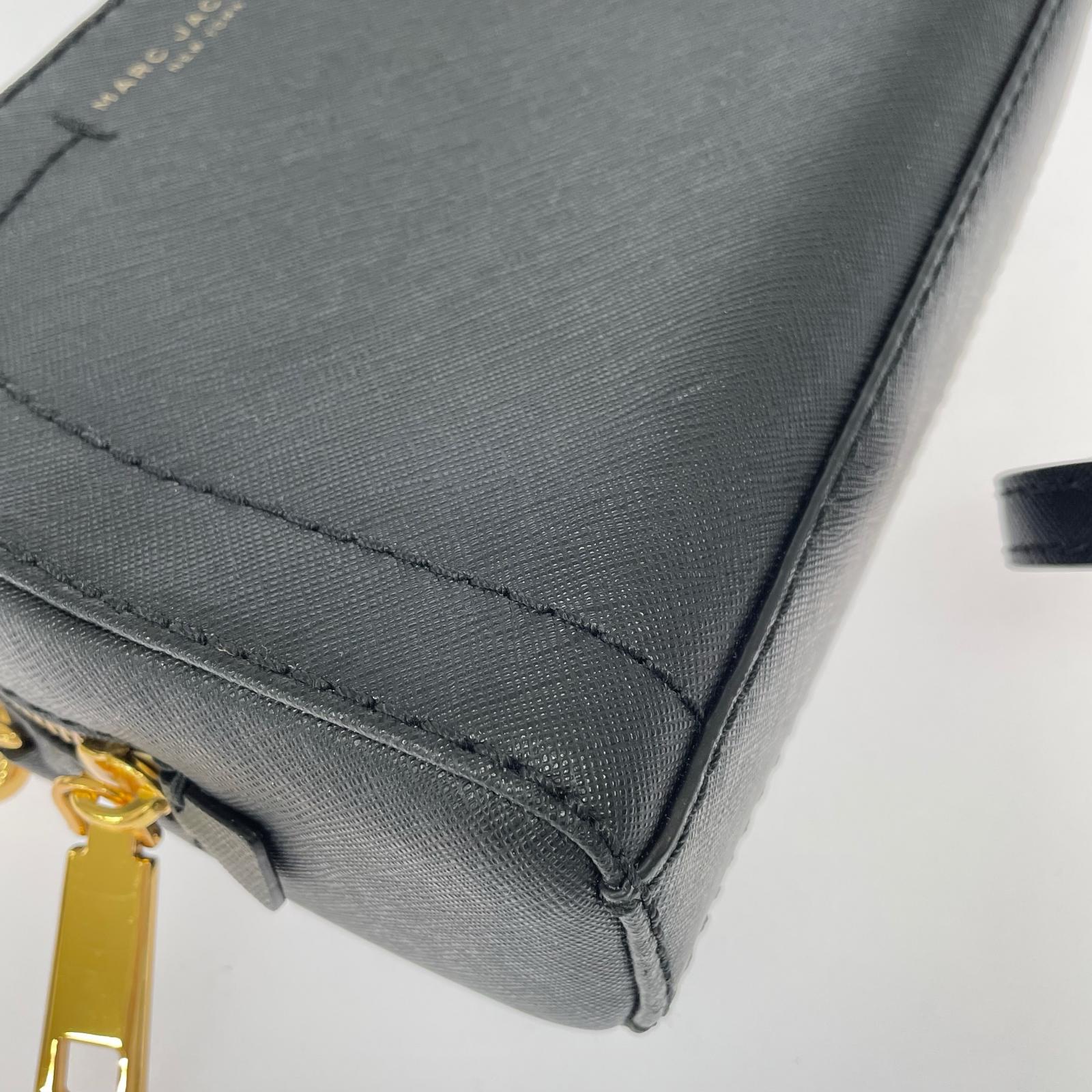 ショルダーバッグ Play back　レザーショルダーバッグ　BLK ブラック