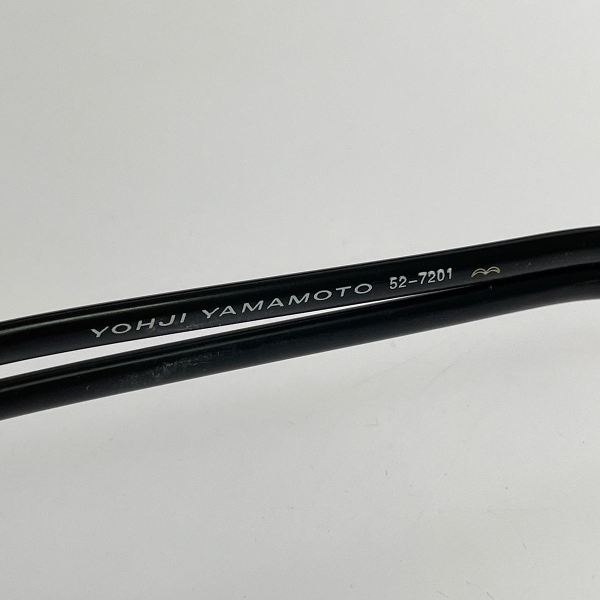 その他アクセサリー Yohji Yamamoto オーバル サングラス ブラック×ゴールド