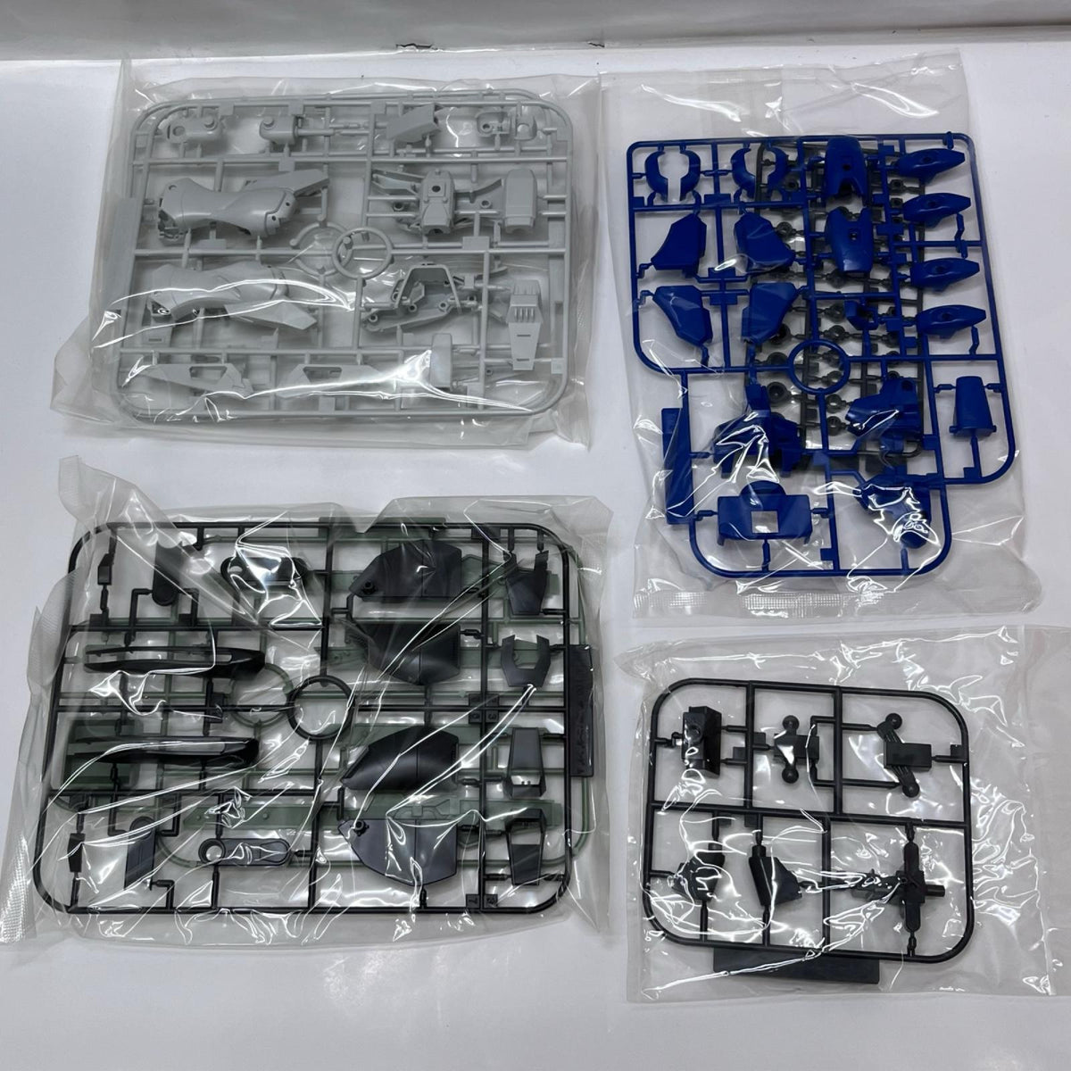 1/100 ZGMF-X42S デスティニーガンダム 機動戦士ガンダムSEED DESTINY（シード デスティニー） BANDAI（バンダイ ガンプラ