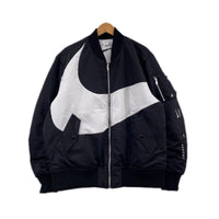 ジャケット SWOOSH BOMBERｼﾞｬｹｯﾄ ブラック