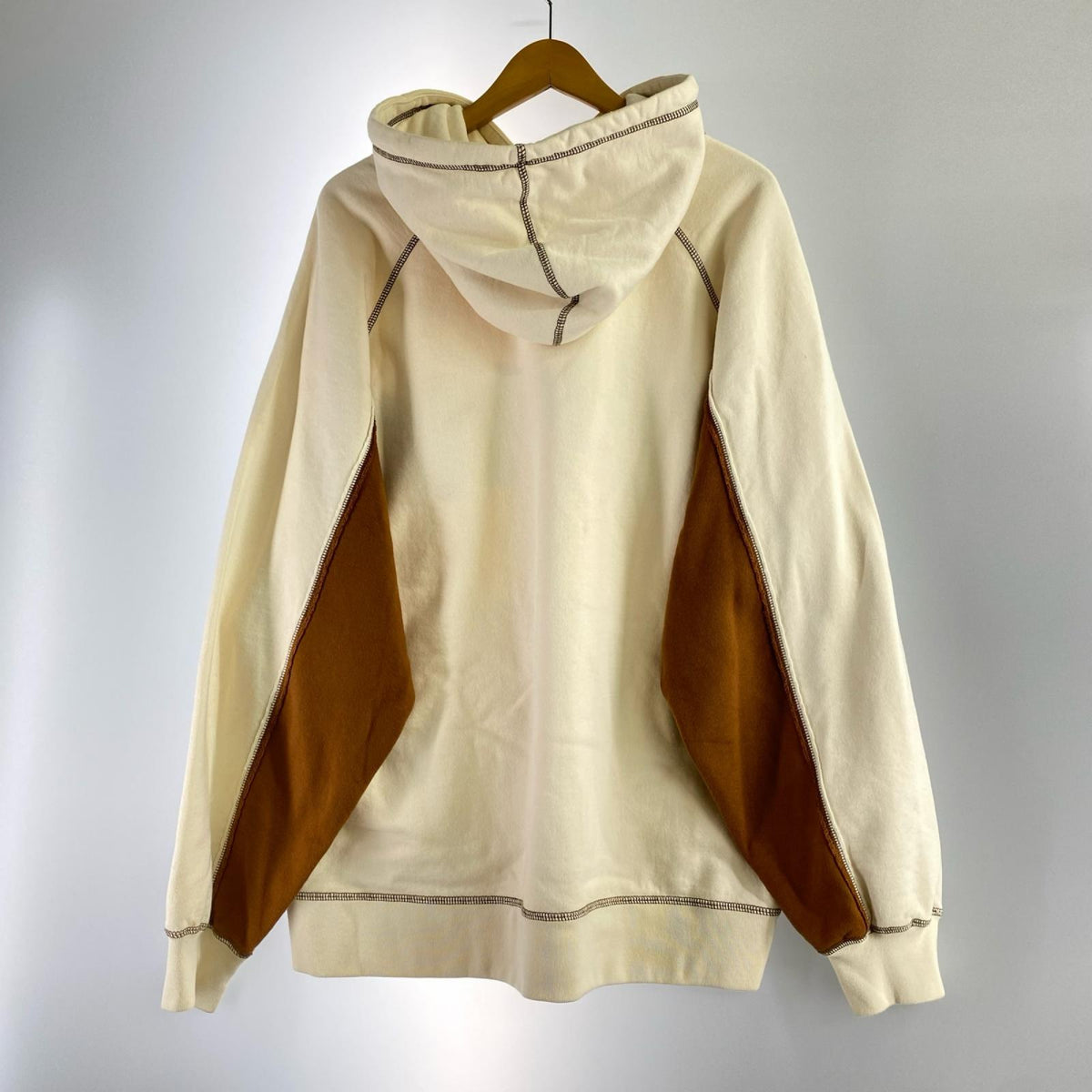 パーカー Paneled Script Hooded Sweatshirt/白 L ベージュ
