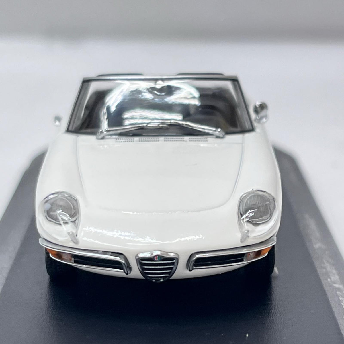 PMA 1/43 アルファロメオ スパイダー 1750 ベロー 1968 ミニチャンプス 1/43 アルファロメオ スパイダー 1750 ヴェローチェ 1968 ホワイト MINICHAMPS（ミニチャンプス） スケールカー