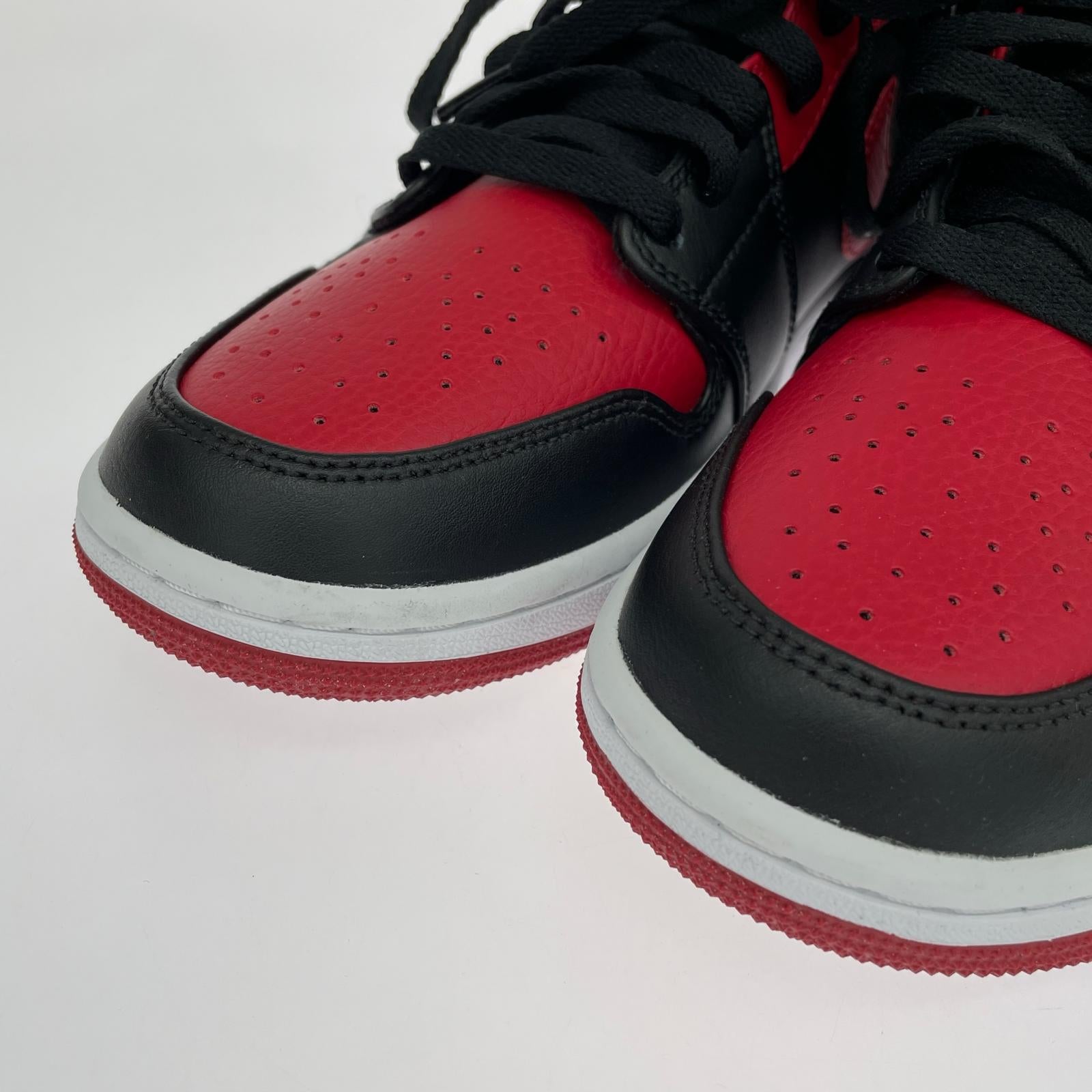 スニーカー Air Jordan 1 Mid Bred 27.0 554724-074 27cm (US9 UK8 1/2 EU44)