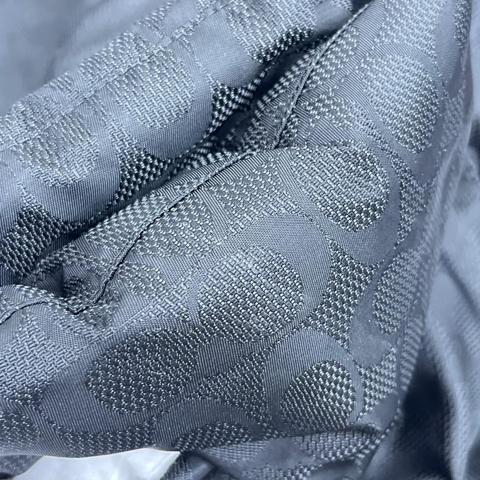 ダウンジャケット