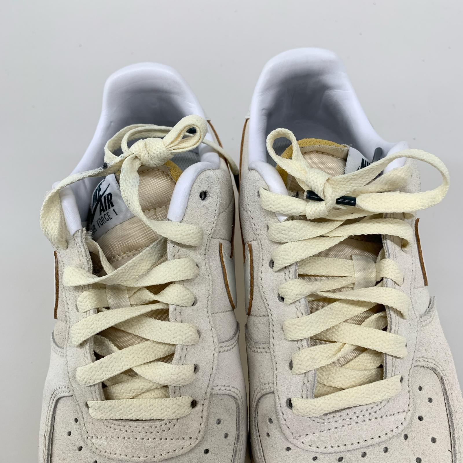 スニーカー AIR FORCE 1 ベージュ　24 24cm (US6 UK5 1/2 EU38) ベージュ