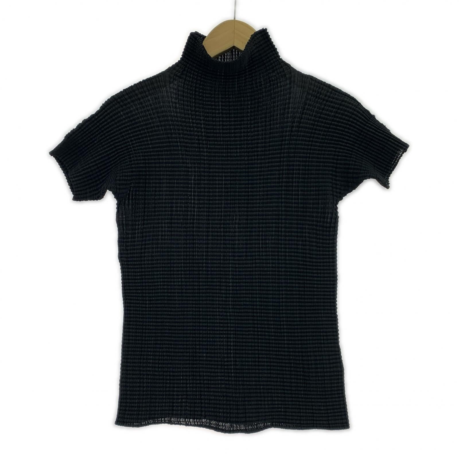 半袖Ｔシャツ ISSEY MIYAKE プリーツハイネックトップス IM92-FT104 黒 (M) M ブラック