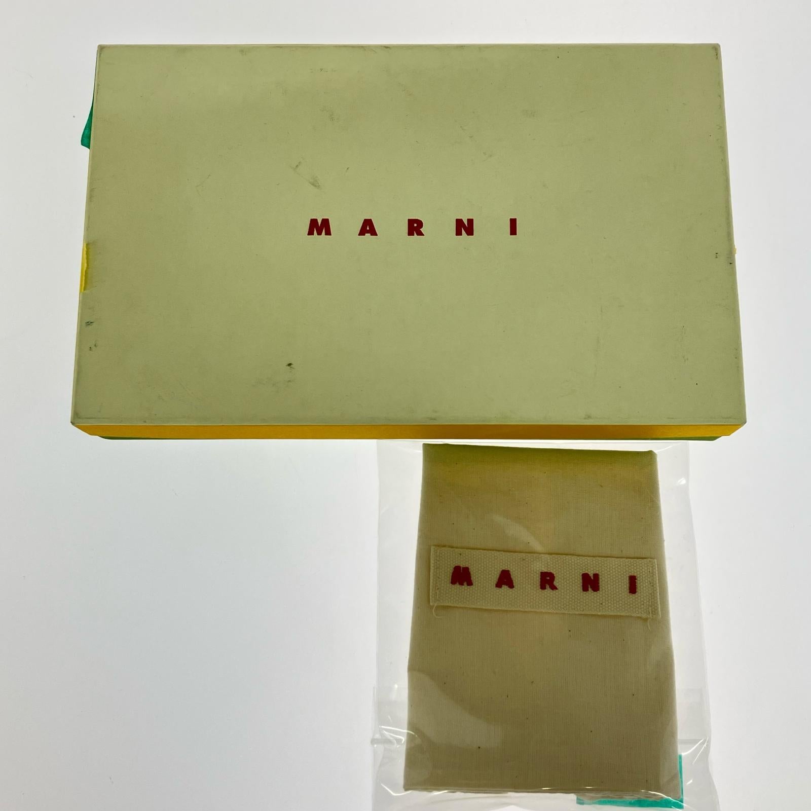 その他バッグ MARNI スマホショルダーバッグ 黒 ブラック