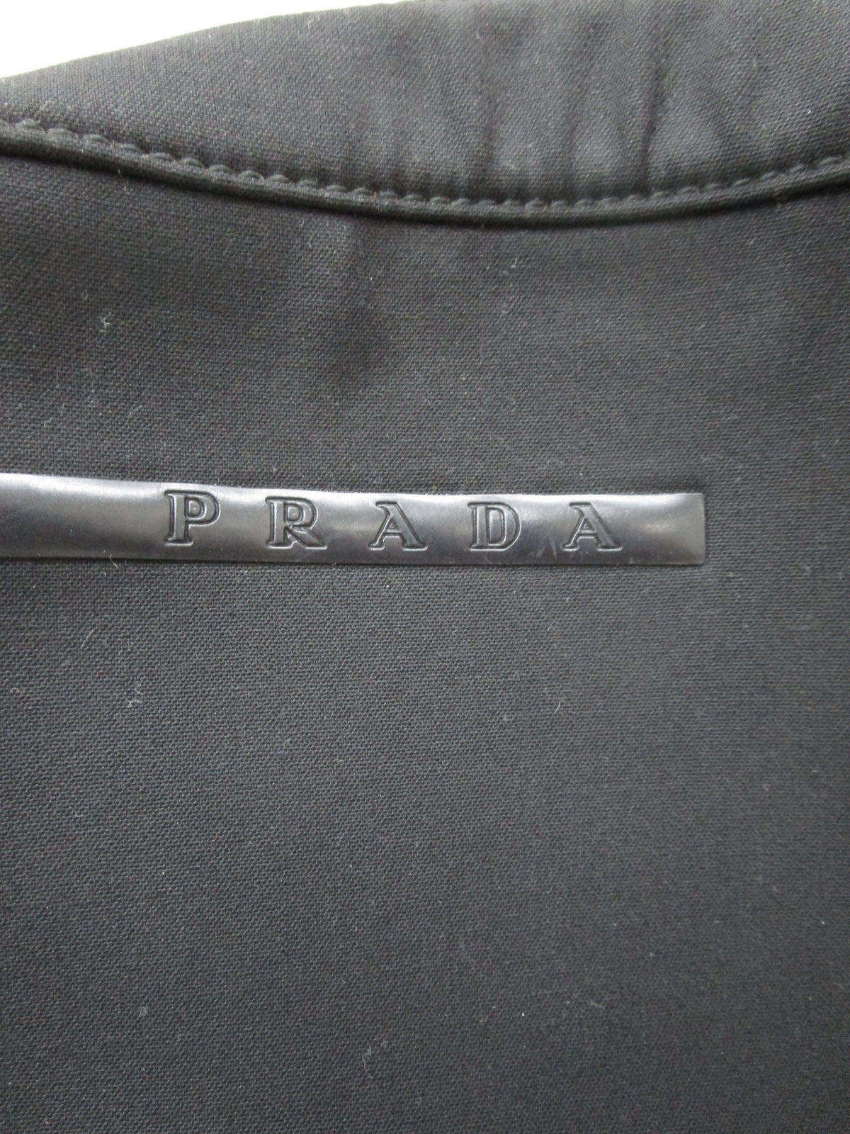 PRADA SPORT ﾅｲﾛﾝｷｬﾝﾊﾞｽｼｮﾙﾀﾞｰﾊﾞｯｸﾞ 黒