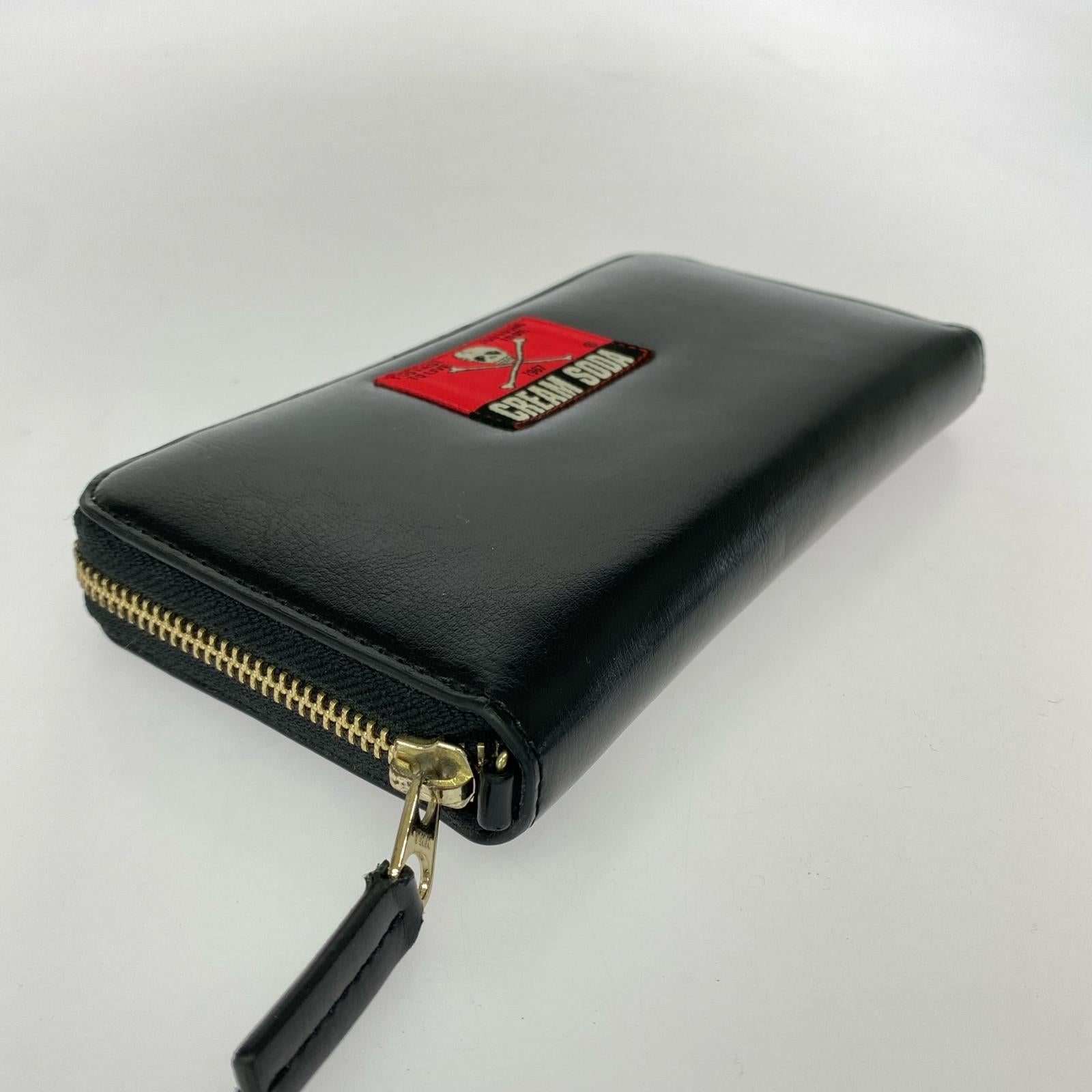 長財布 ロゴ 黒 ブラック