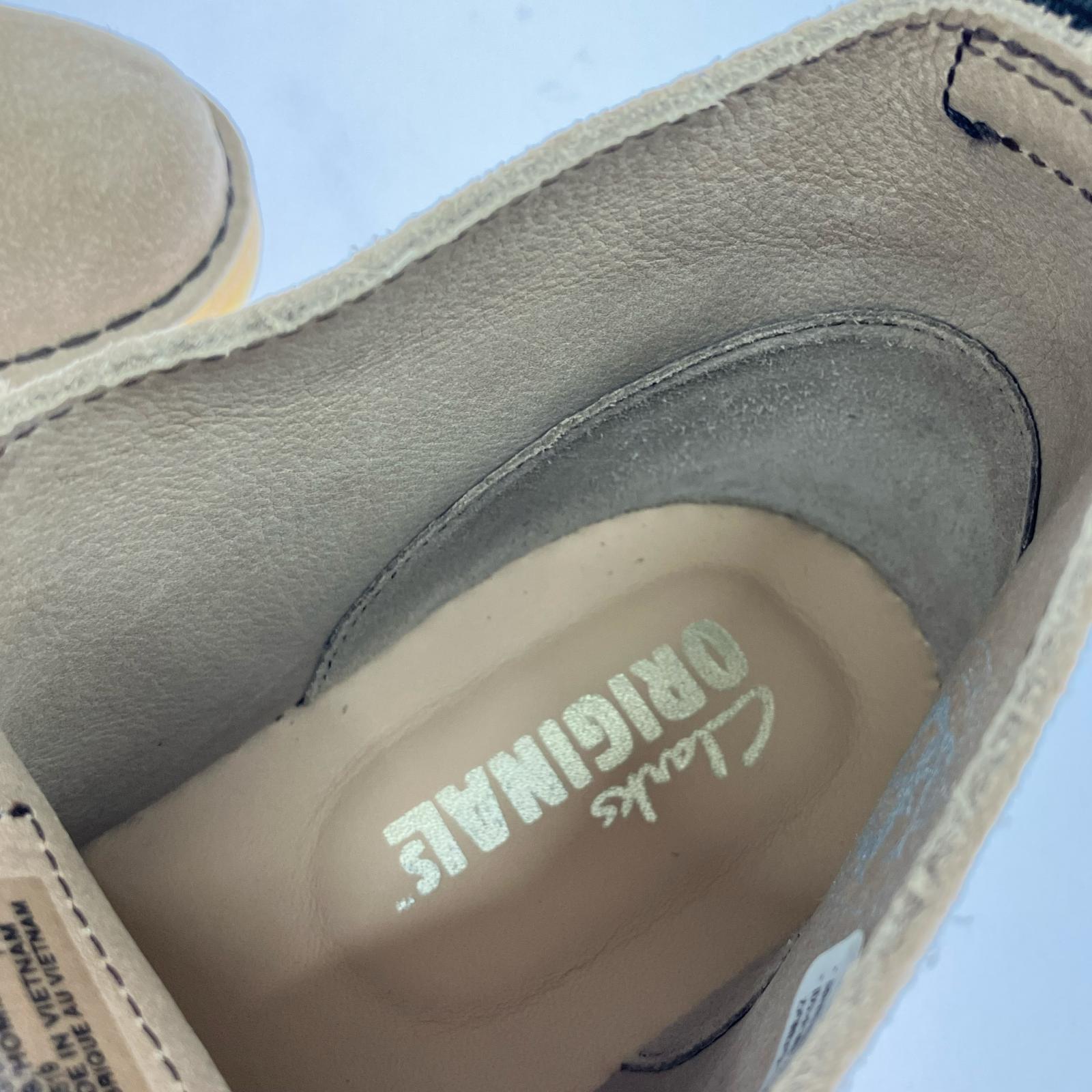 ブーツ Clarks Originals 75周年記念　Desert Boot 261806437070 ベージュ (UL7) ブラウン