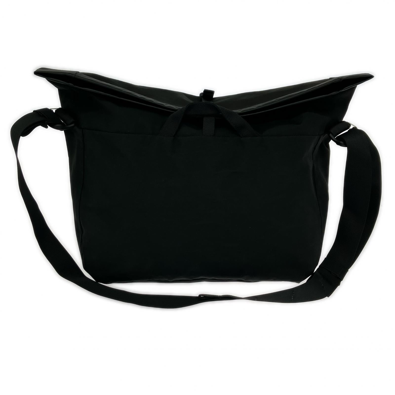 ショルダーバッグ THE NORTH FACE ロールパック15 NM82389 黒 ブラック