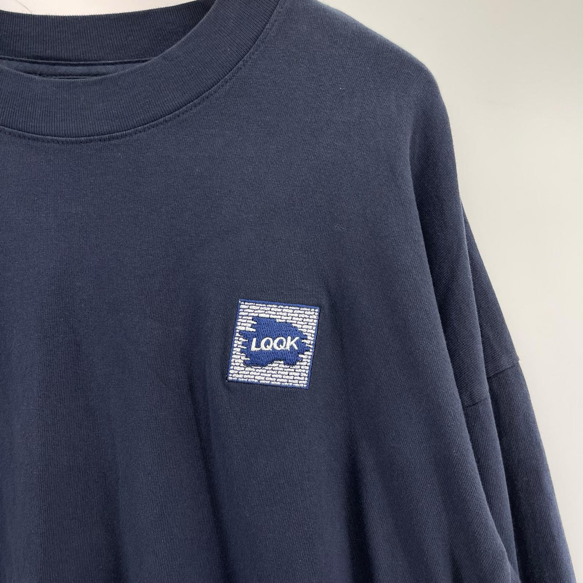 長袖Ｔシャツ LQQK STUDIO BRICK LOGO L/Sｶｯﾄｿｰ 紺 XL ネイビー