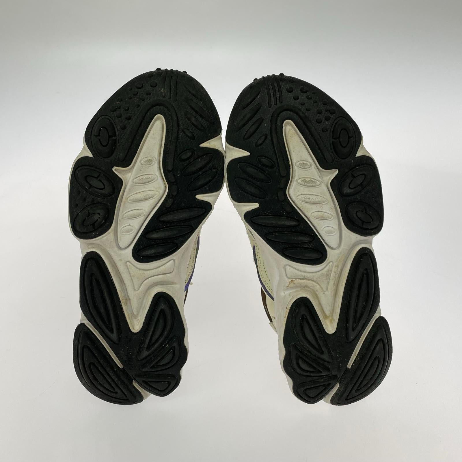 シューズ adidas EE7018