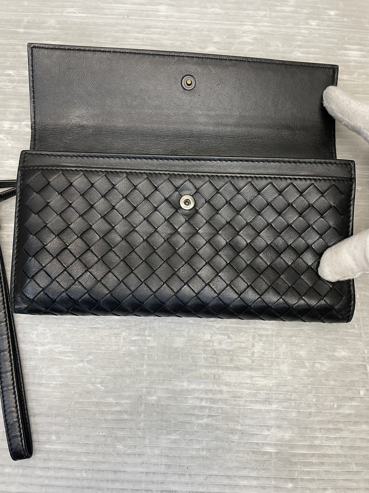 Bottega Veneta イントレチャート ロングウォレット 黒