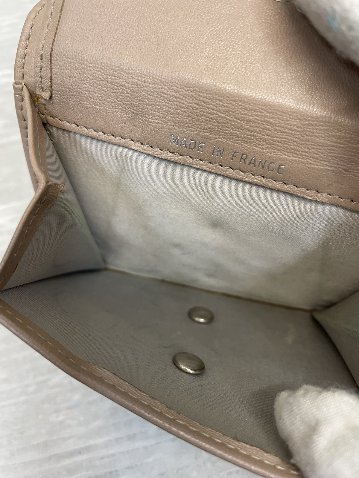 CHANEL ニュートラベルライン 三つ折り財布 ベージュ