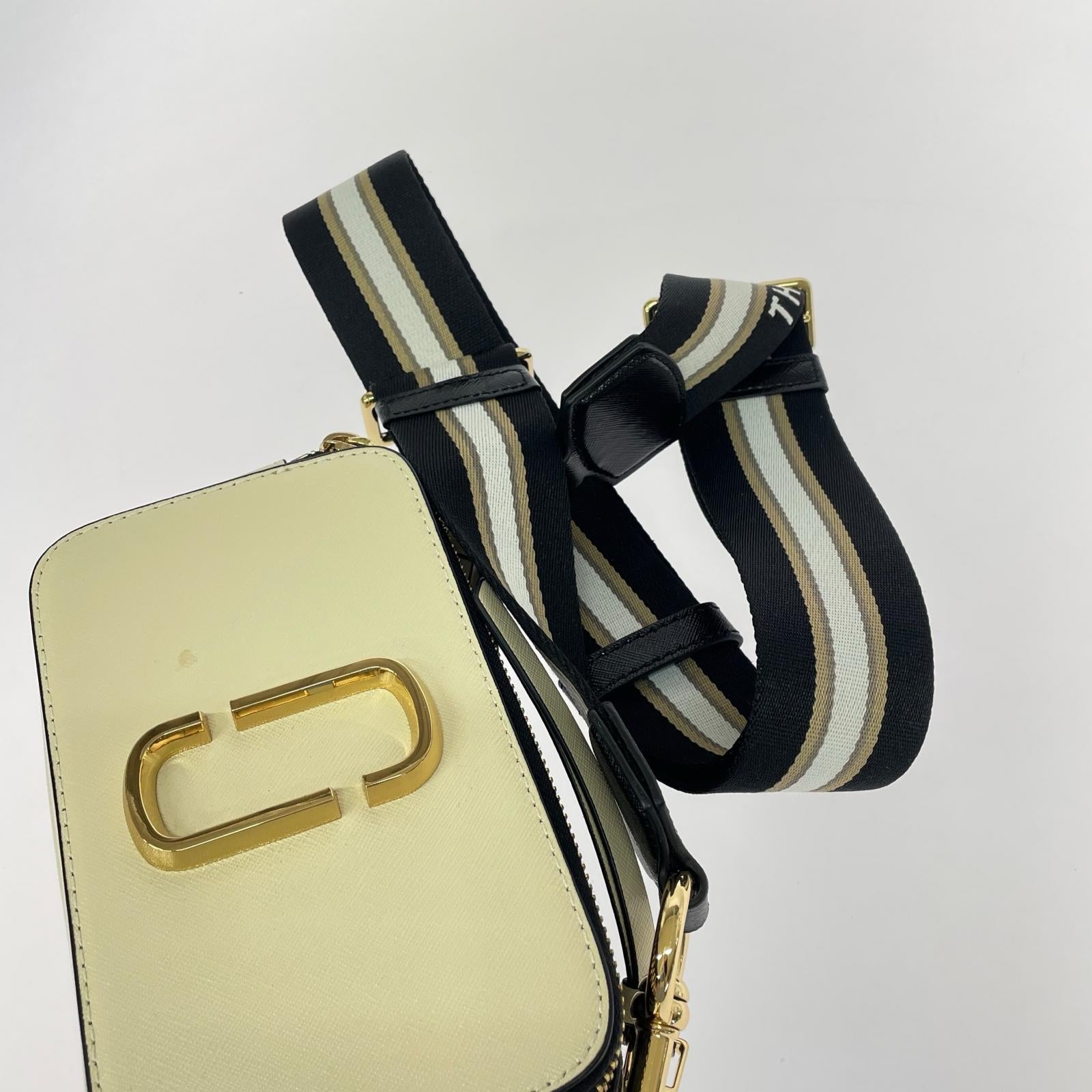 ショルダーバッグ MARC JACOBS スナップショット カメラショルダーバッグ アイボリー