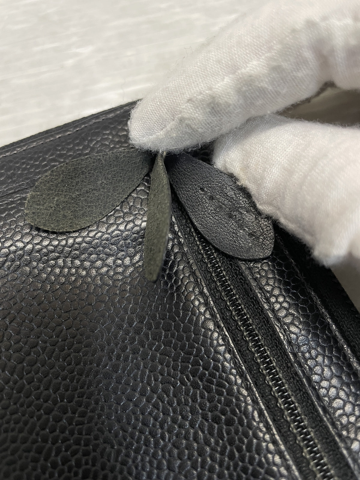 CHANEL キャビアスキン ココマーク ラウンドジップウォレット 黒