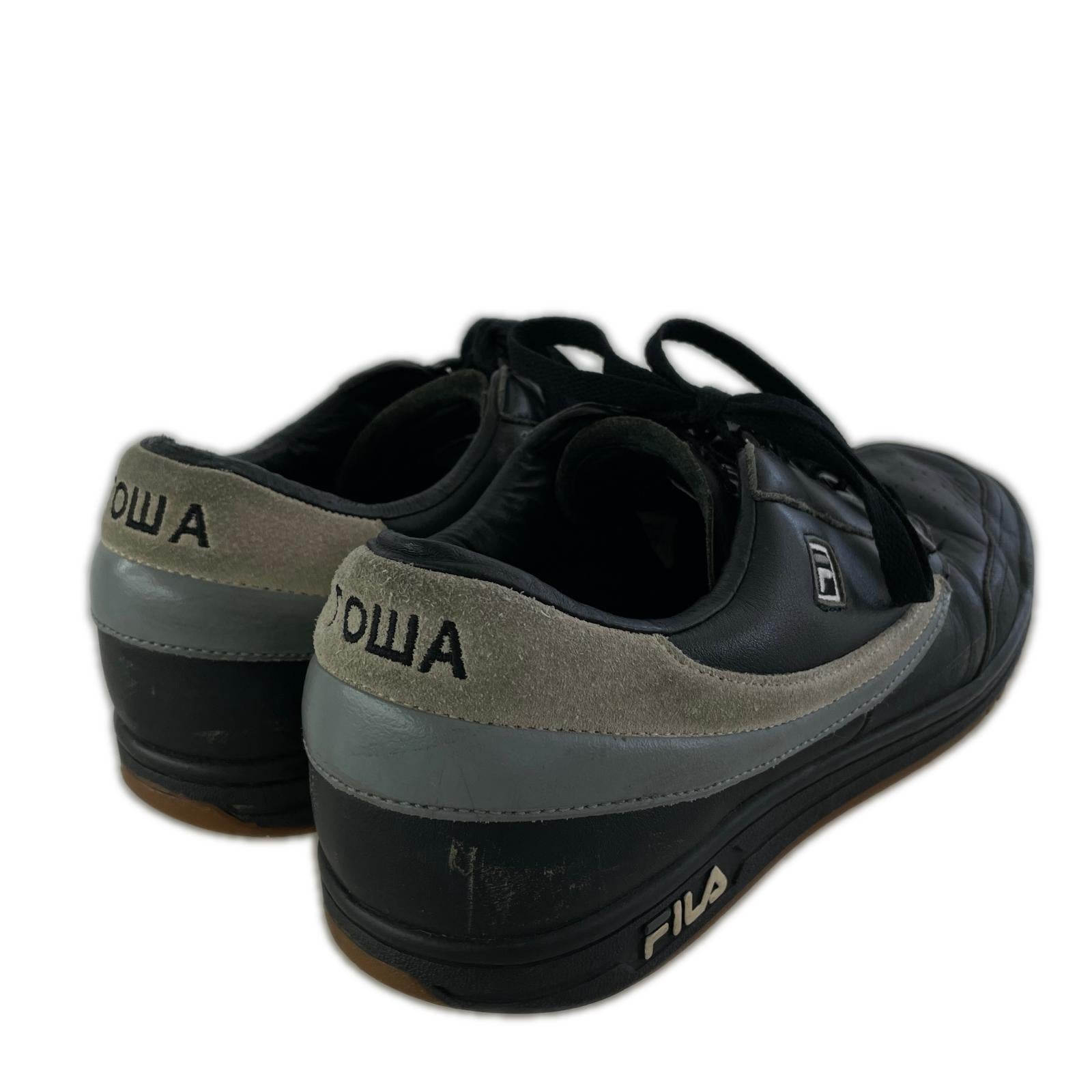 スニーカー ×gosha ローカットスニーカー　黒 ブラック