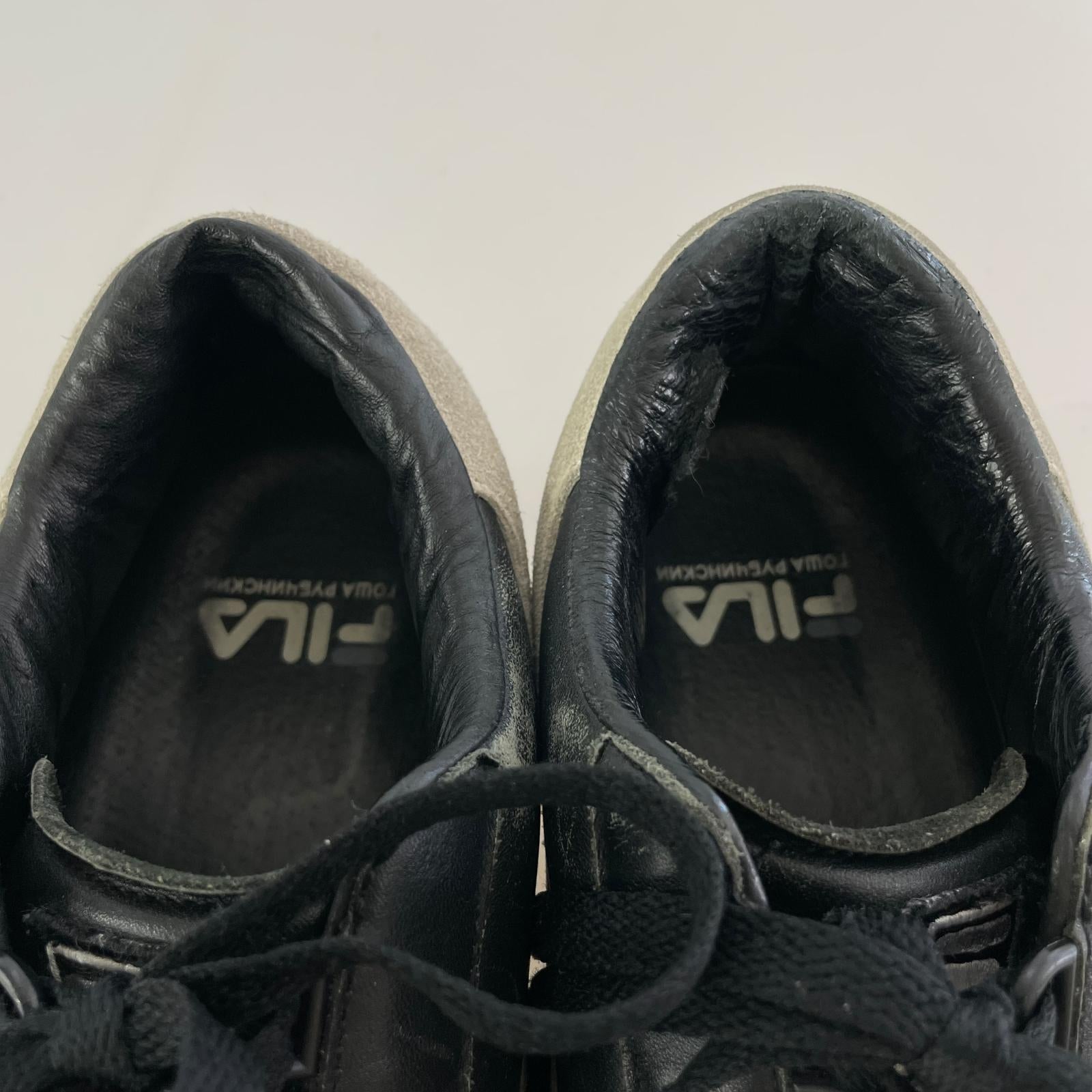 スニーカー ×gosha ローカットスニーカー　黒 ブラック