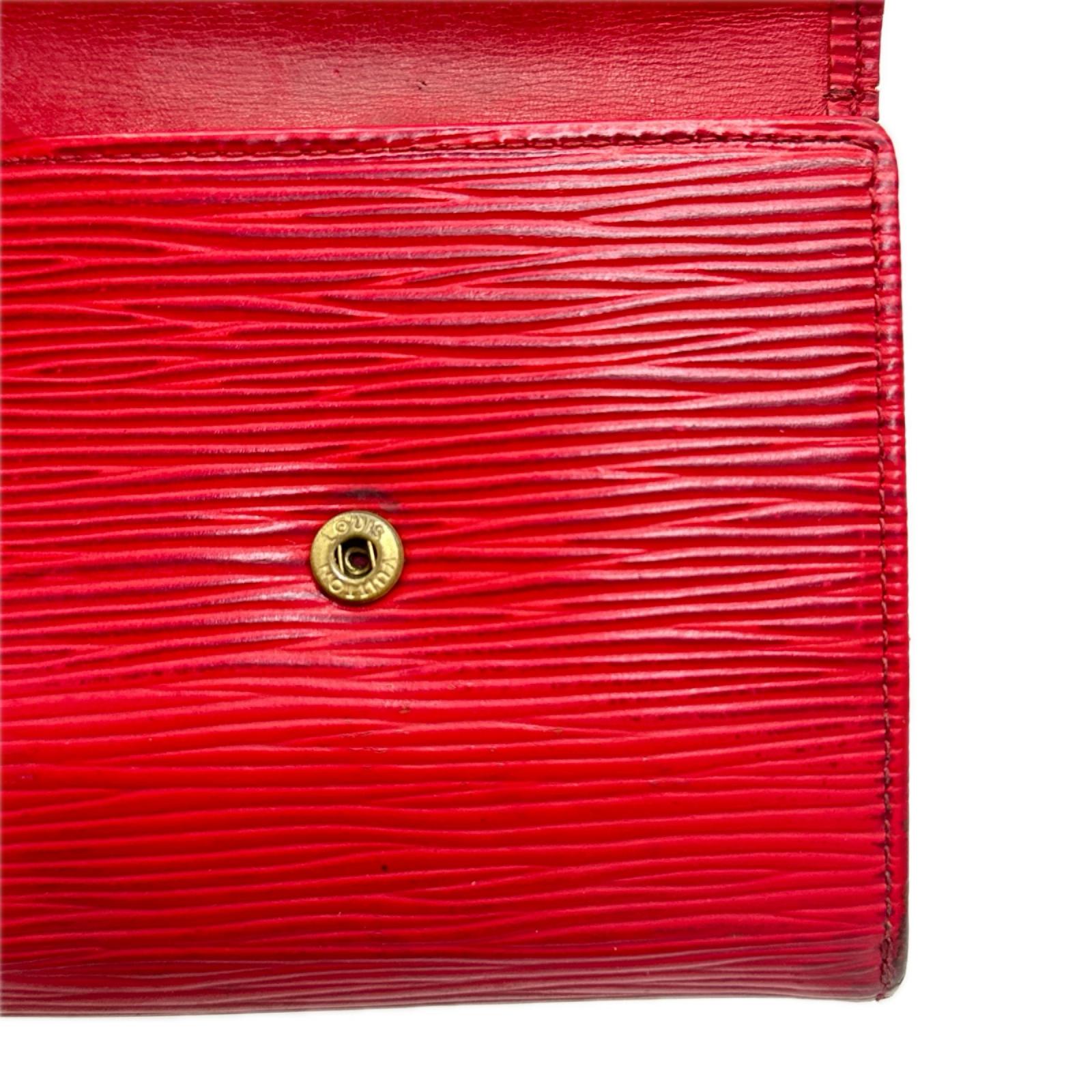LV エピ ポルトモネビエカルトクレディ