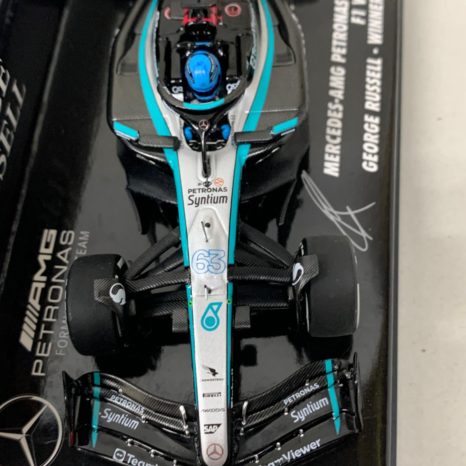 MINICHAMS メルセデスAMG F1 W15 GEORGE RUSSELL スケールカー