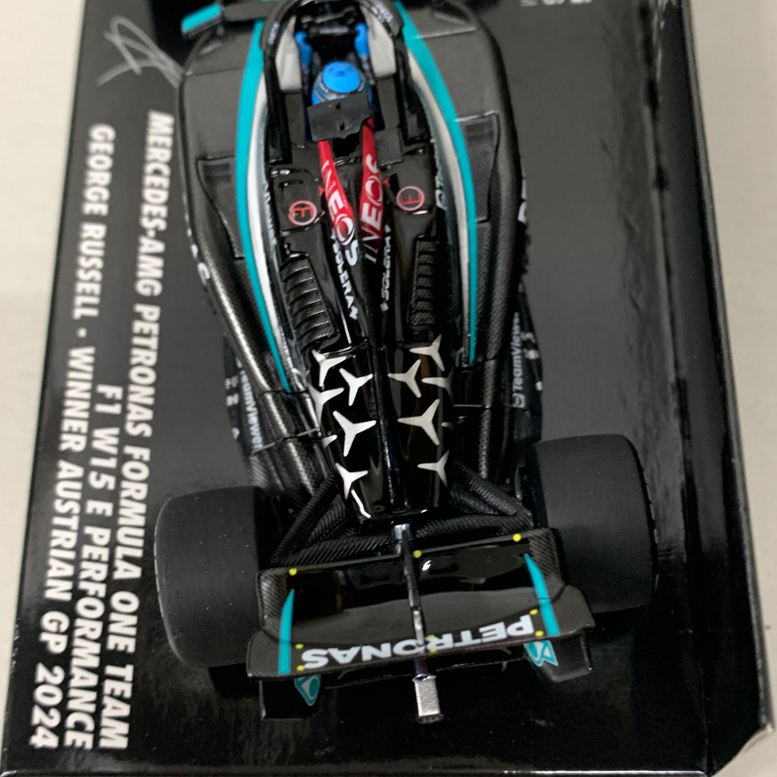 MINICHAMS メルセデスAMG F1 W15 GEORGE RUSSELL スケールカー
