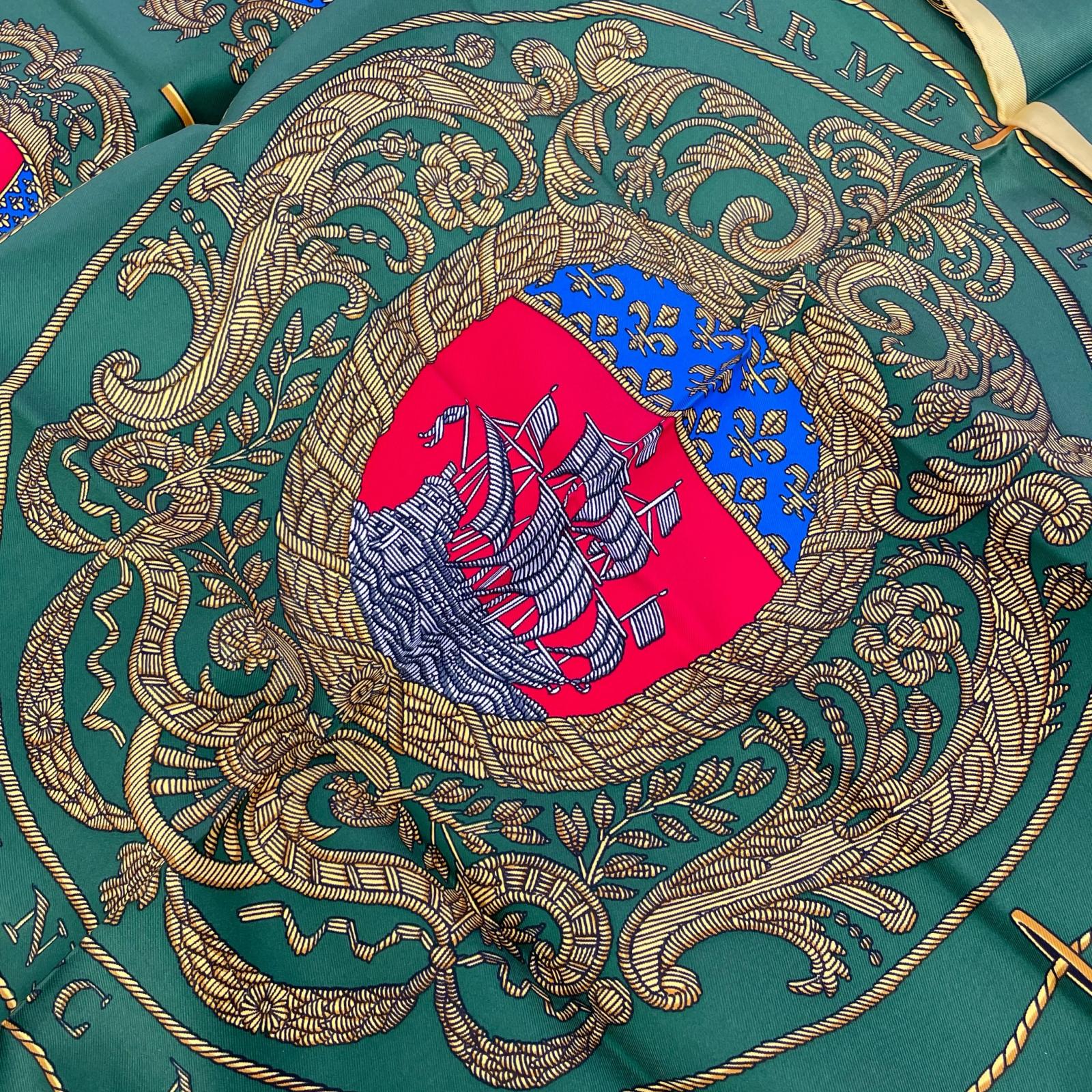 HERMES カレ90 Les Armes de Paris スカーフ
