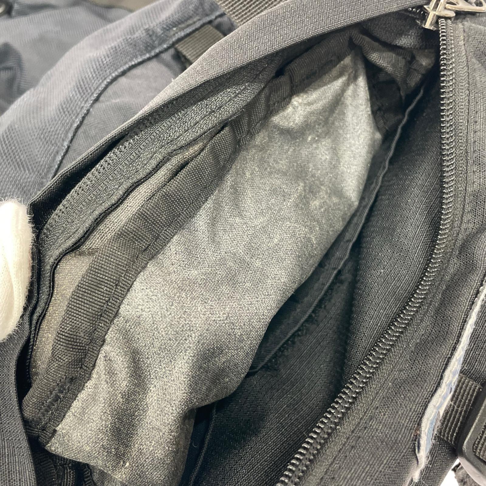 リュック・デイパック cougar 40-55L Black ブラック