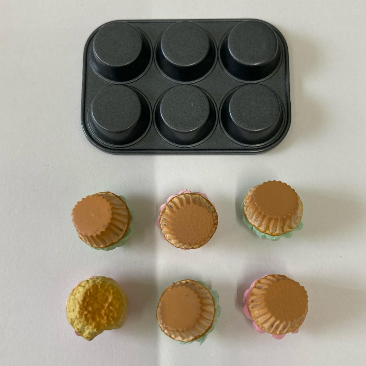 23.Mini Sweets Cupcake Creations リーメント