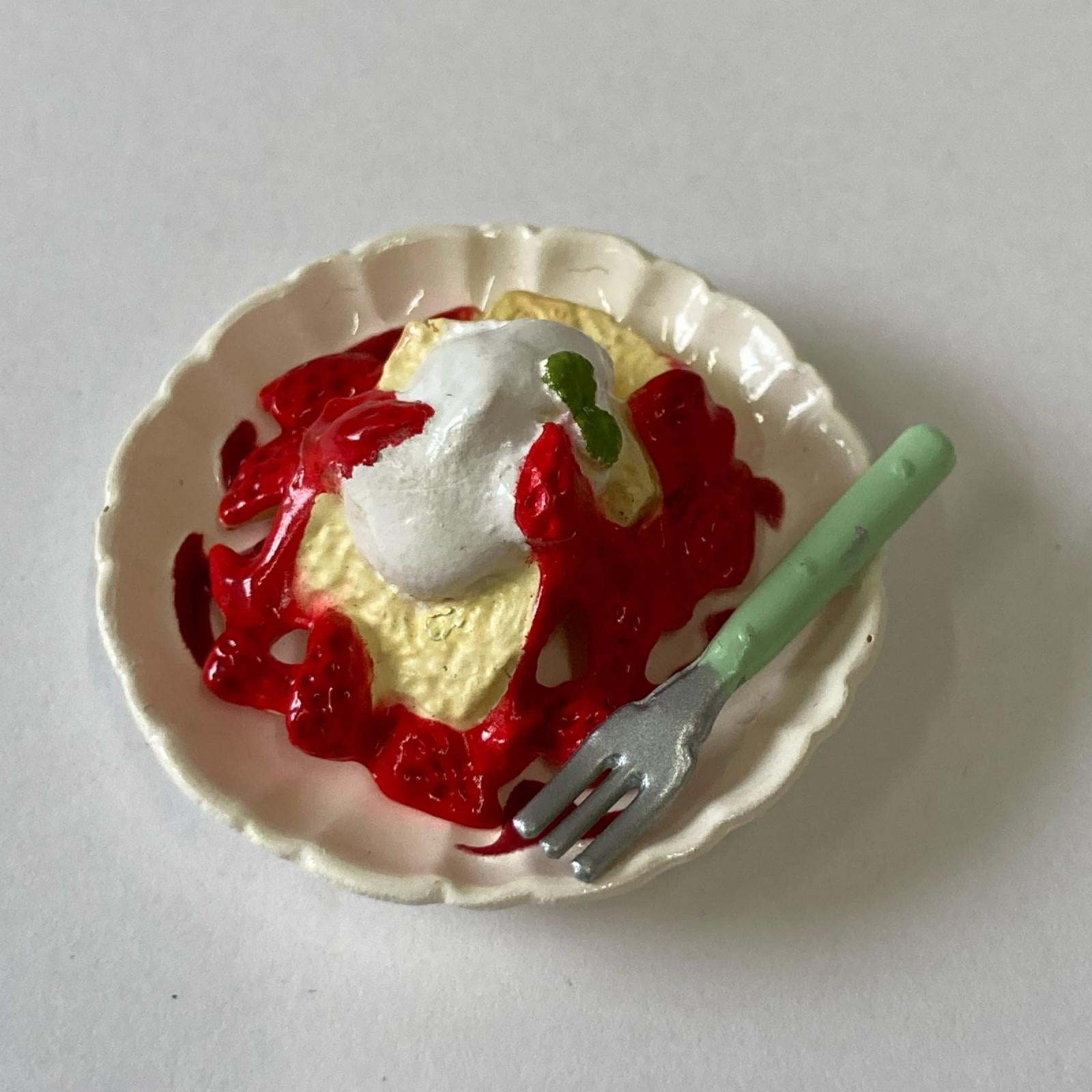 27.Mini Sweets Strawberry Shortcake リーメント
