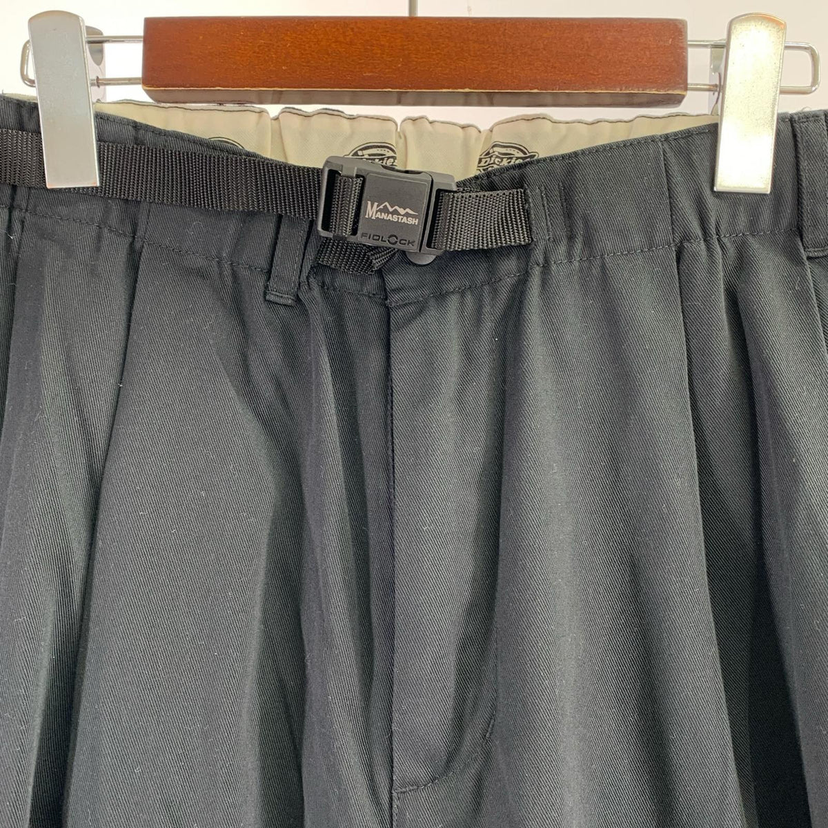 パンツ × DICKIES EXTRA MILE TUCK PT 黒（L） L ブラック