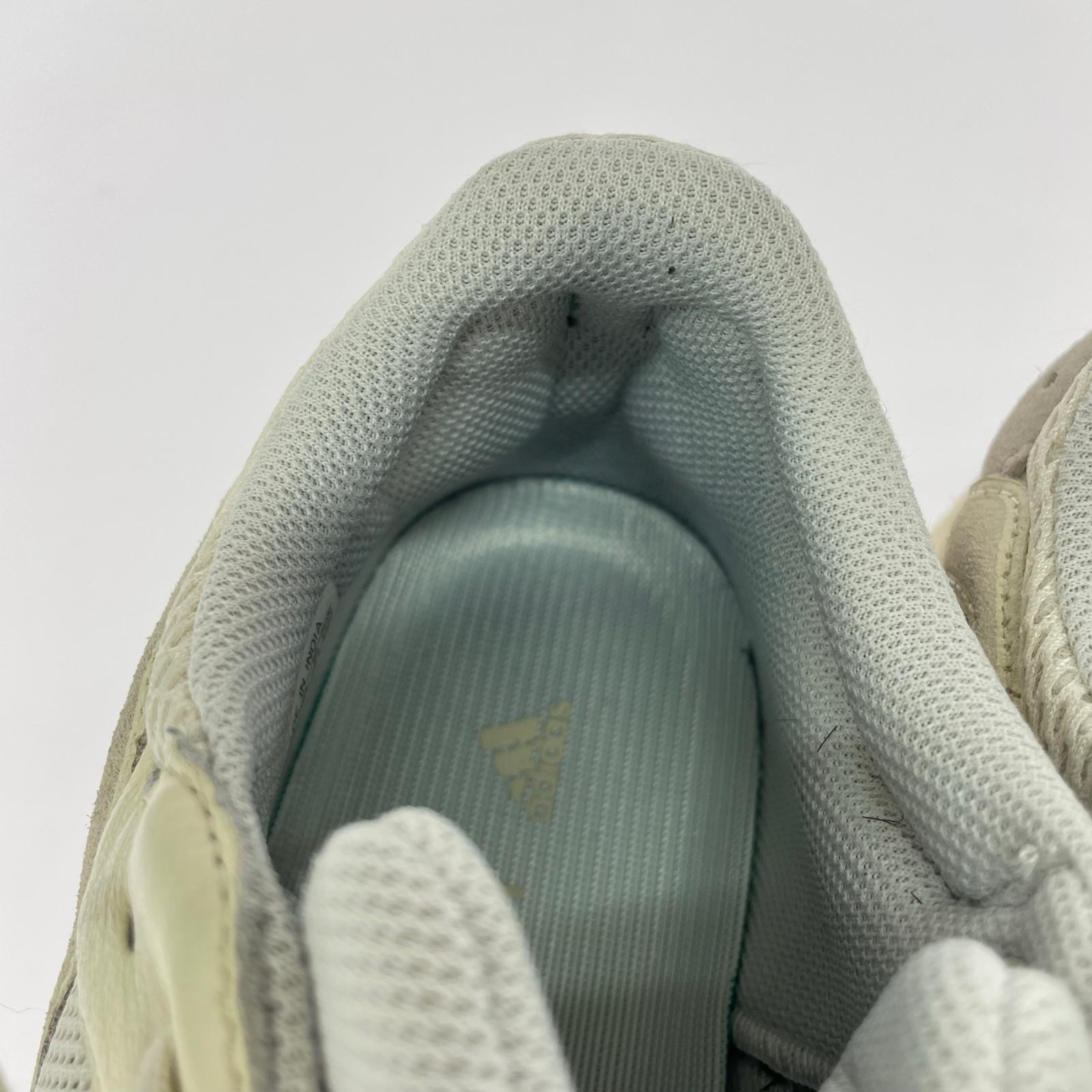 スニーカー Yeezy Boost 700 Analog 26cm EG7596 26cm (US8 UK7 1/2 EU42) ホワイト
