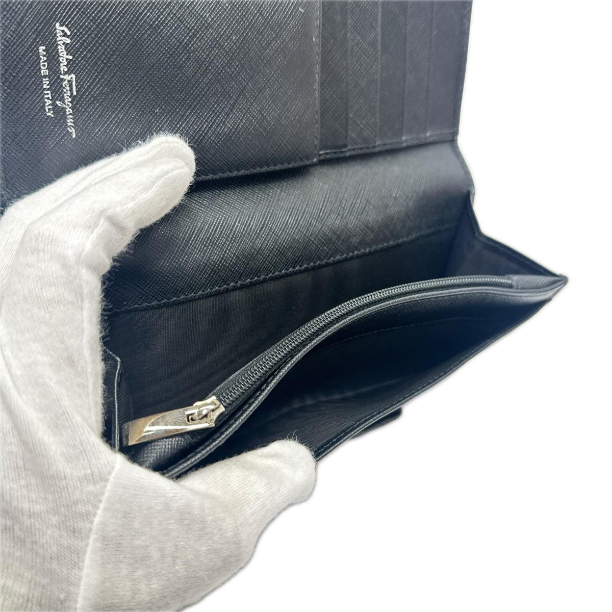 S.Ferragamo 黒