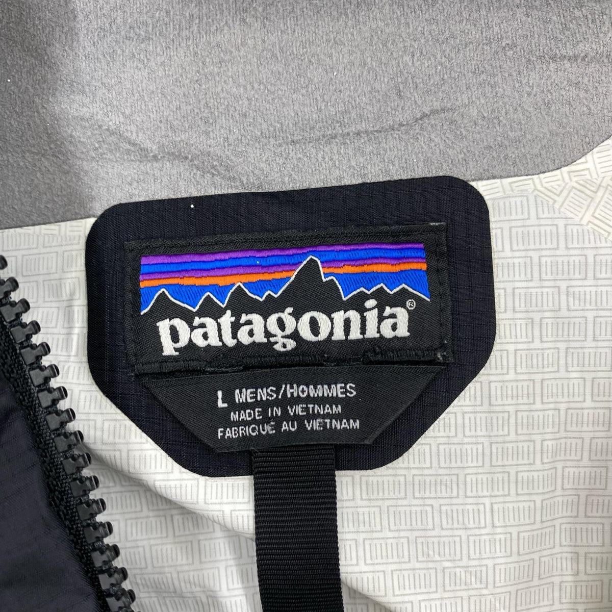 マウンテンパーカー patagonia Torrentshell Jacket 黒 83801FA15 (L) L ブラック