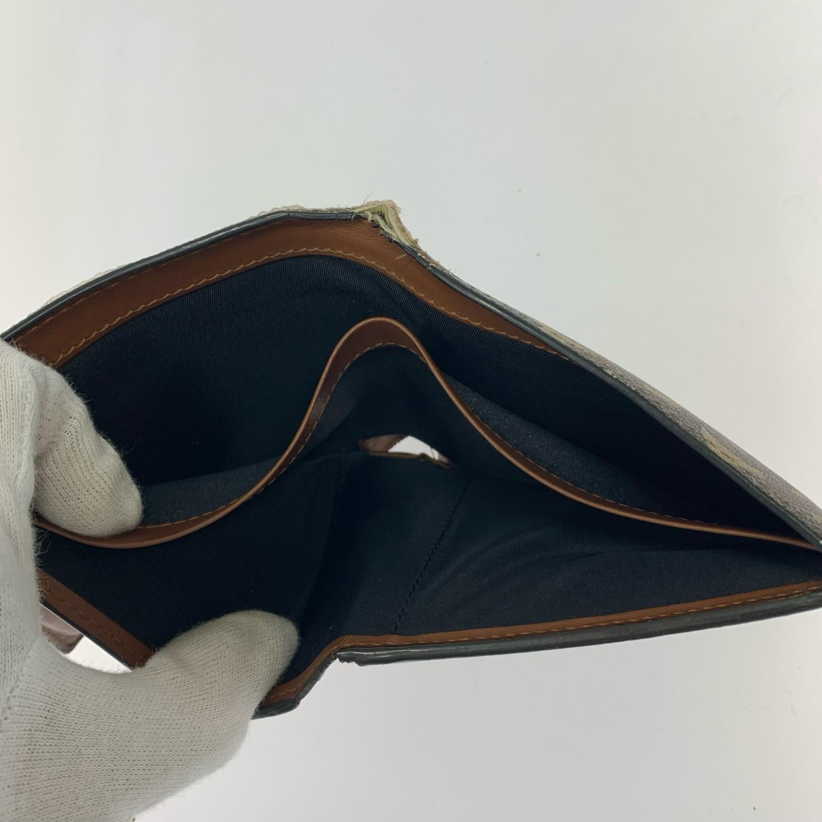 コンパクトウォレット TS モノグラム ブラウン