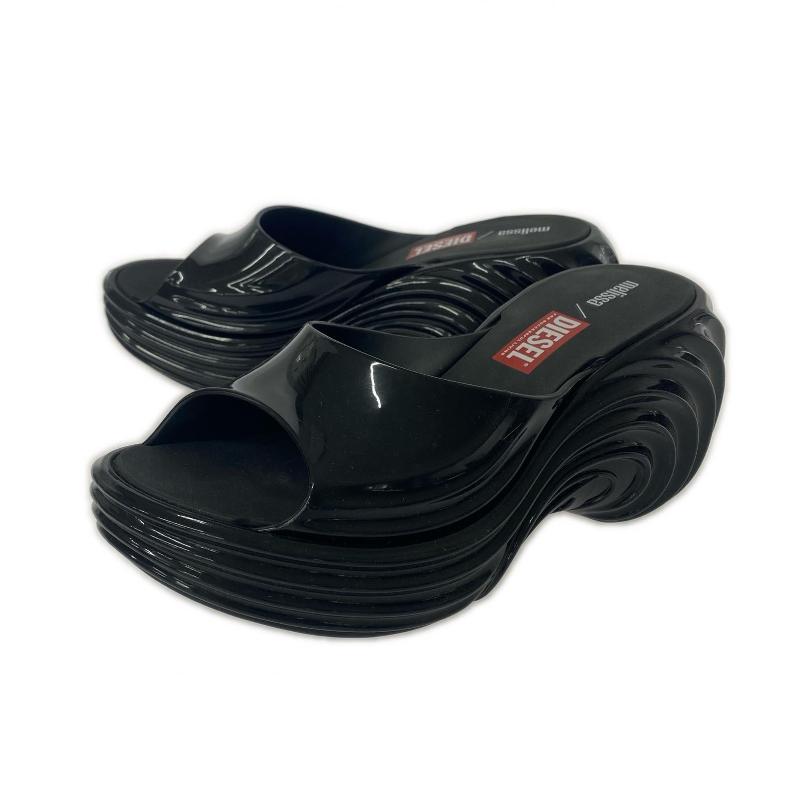 その他靴 MELISSA QUANTUM PLAT サンダル 24.0cm 黒 24cm (US6 UK5 1/2 EU38) ブラック
