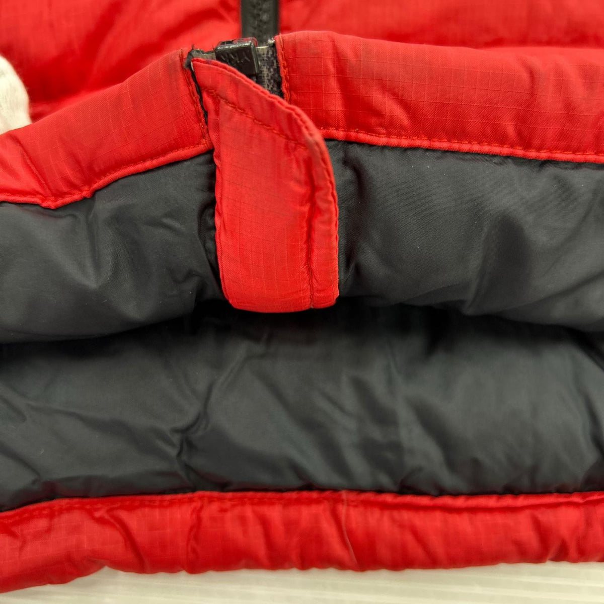 ダウンベスト NF004AM　NUPTSE VEST（S） S